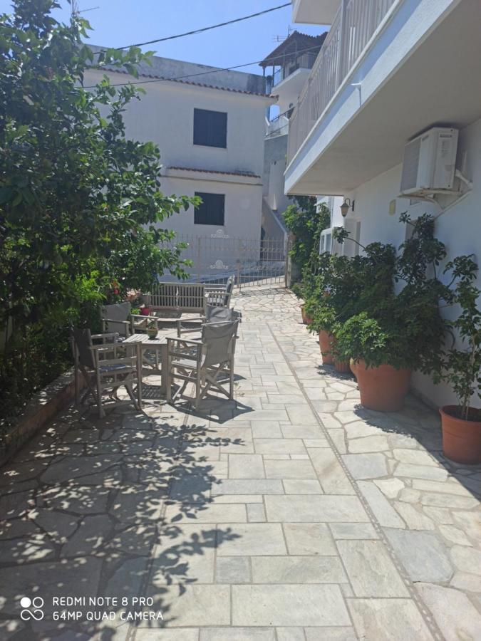 Messinis Studios Skiathos Exterior foto